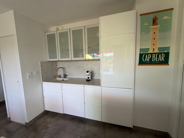 Interior - T3 Apartment with Large Terrace and View of the Albères (Argelès-sur-Mer)