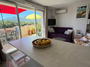 Interior - T3 Apartment with Large Terrace and View of the Albères (Argelès-sur-Mer)
