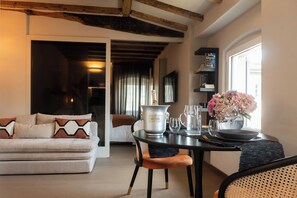 Living area - The Suite - Historic Center (Bergamo)