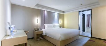 Lavande Hotel (Chongqing Guanyinqiao Pedestrian Street)