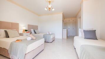 5 chambres, draps fournis