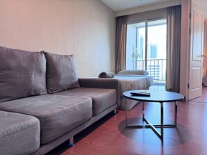 Free WiFi, bed sheets - Belle Rama9 Boutique Apartments (Bangkok)
