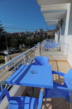 Tek Büyük Yataklı Oda, Balkon | Ses yalıtımı 