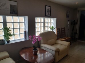 Interior - FULL APARTMENT 3 rooms 62 m2 with Balcony near TRAM T2 5 mn walk  (Bezons (95870))