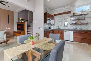 Dining - Stunning PH with Dedicated Office Space in 5D Area (Puerto Vallarta)