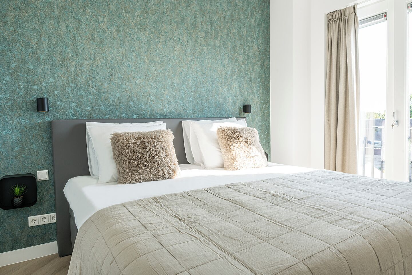 2 bedrooms, iron/ironing board, free WiFi, bed sheets