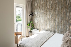 2 chambres, fer et planche à repasser, Wi-Fi, draps fournis