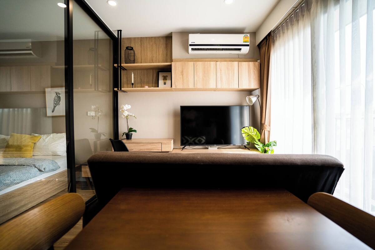 คอมฟอร์ทอพาร์ทเมนท์, 1 ห้องนอน, ปลอดบุหรี่, ระเบียง | เครื่องนอนระดับพรีเมียม, Wi-Fi ฟรี, ผ้าปูที่นอน