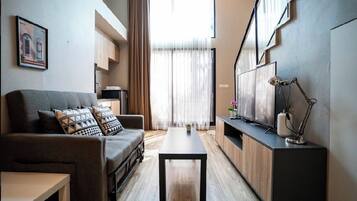 Junior Loft | 1 bedroom, premium bedding, free WiFi, bed sheets