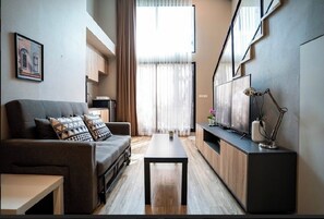 小型复式房 | 1 多间卧室、高档床上用品、免费 WiFi、床单