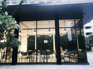 1 habitación, ropa de cama de alta calidad, wifi gratis y ropa de cama 