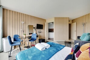 1 bedroom, iron/ironing board, free WiFi, bed sheets - Great view  Seine river near the Eiffel Tower (París)