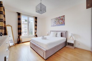 2 habitaciones, tabla de planchar con plancha y wifi gratis 