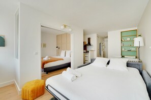 1 slaapkamer, een strijkplank/strijkijzer, gratis wifi, beddengoed