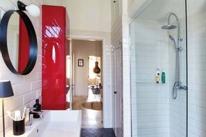 Douche, bidet