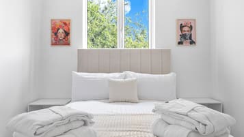 Apartment | 1 bedroom, iron/ironing board, free WiFi, bed sheets