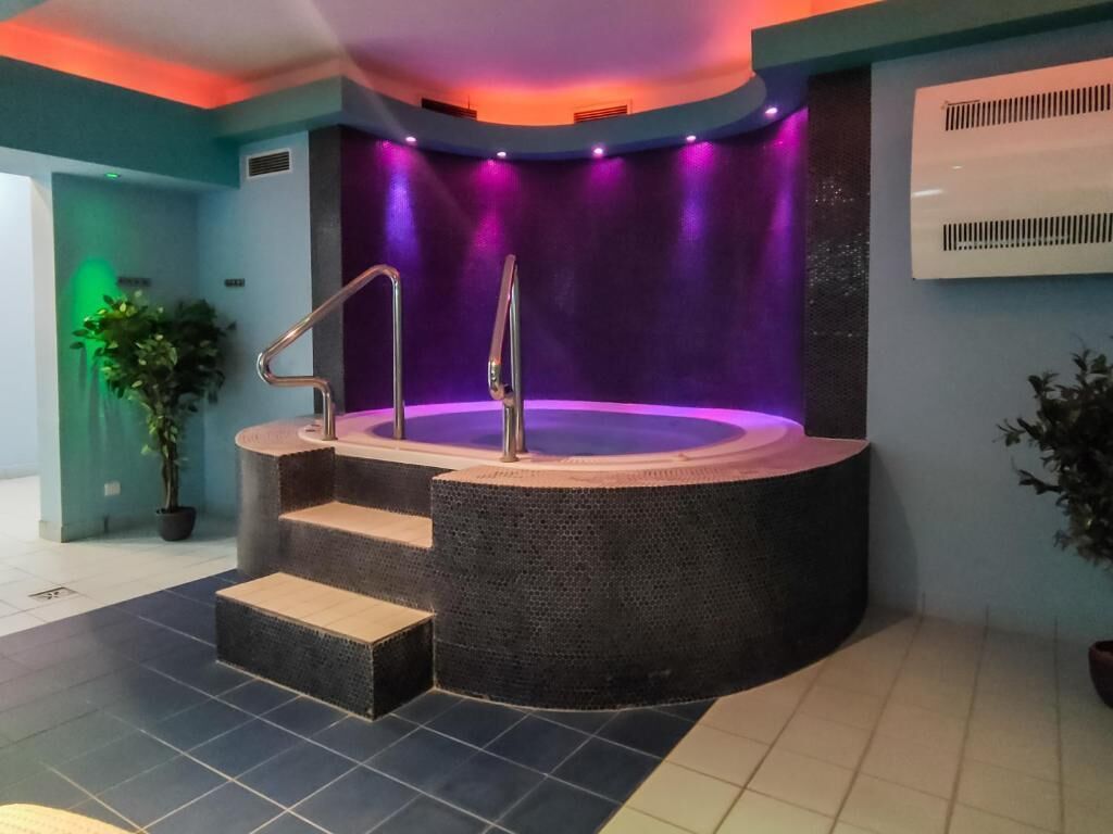 Bồn tắm thủy lực