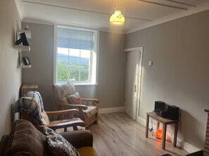 Living area - Atlantic Ocean and Mountain View Cottage in Kerry (Ballyduff)