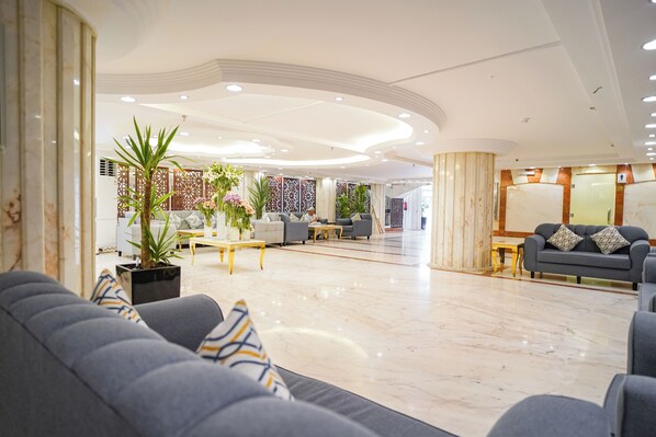 Reception - Osturat Emaar Hotel  (Makkah)