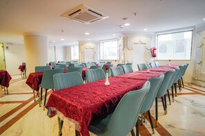 Restaurant - Osturat Emaar Hotel (Makkah)