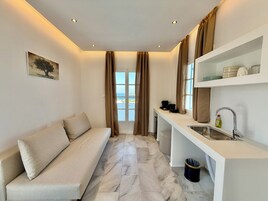 Suite, Sea View, Rooftop, Terrace | Comodidades do quarto