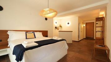 双人房, 1 张大床 | 埃及棉床单、高档床上用品、羽绒被、迷你吧