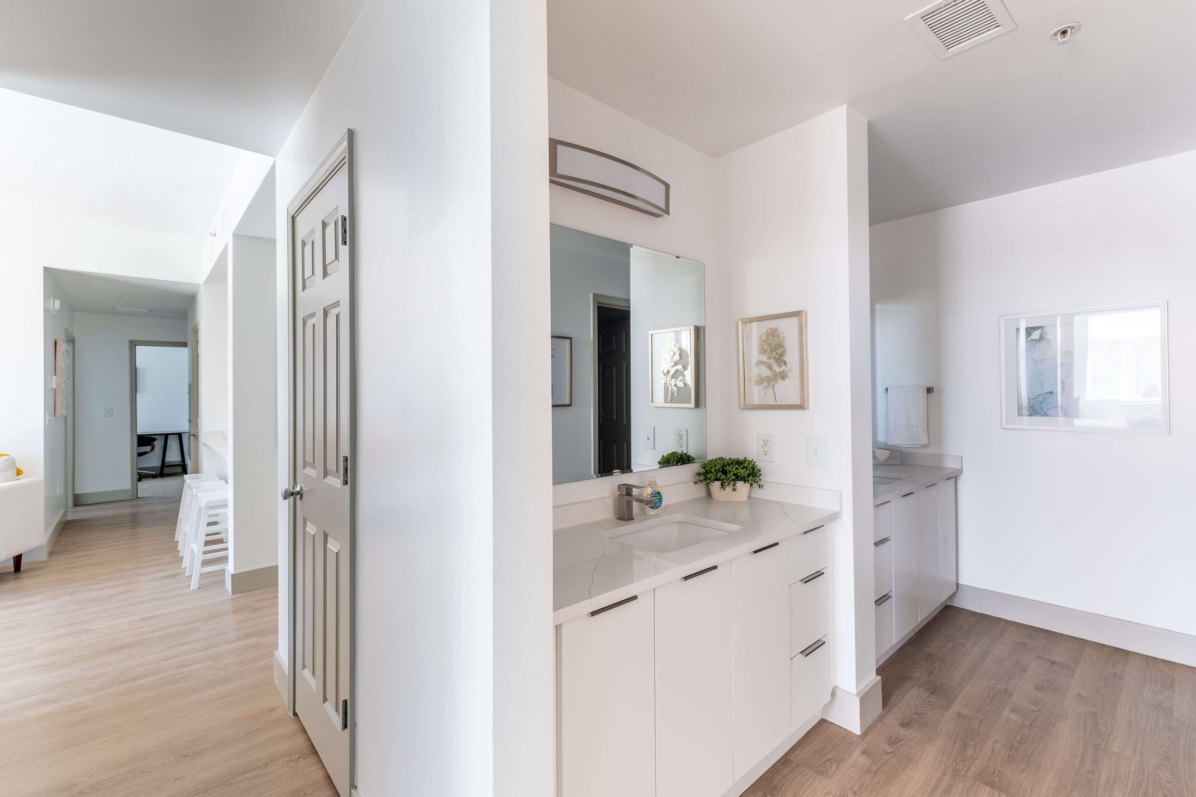 City Apartment, City View | Bathroom | Free toiletries, hair dryer, towels, soap