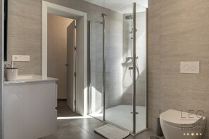 Deluxe-Apartment, Meerblick | Badezimmer