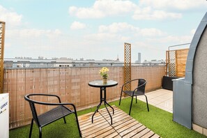 Appartement, 2 chambres, 2 salles de bains | Balcon