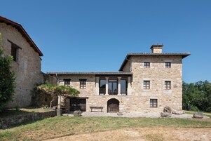 Fachada da propriedade