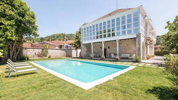 Seasonal outdoor pool