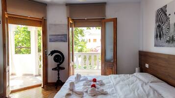 5 slaapkamers, een strijkplank/strijkijzer, gratis wifi, beddengoed