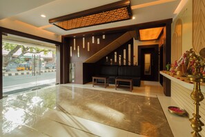 Street view - TSR Vivitha Grand (Tiruvannamalai)