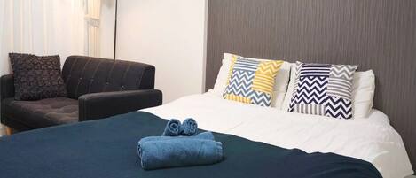 1 bedroom, WiFi, bed sheets