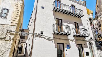 Facciata della struttura