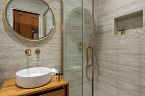 Shower - Le Marais - in Paris (Paris)