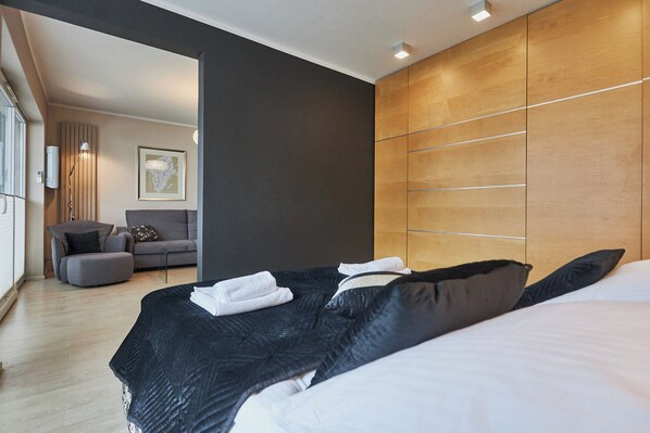 Standard Suite | 1 bedroom, iron/ironing board, free WiFi