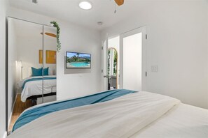 2 bedrooms, iron/ironing board, WiFi, bed sheets