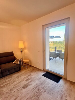 Living area - Newly renovated house surrounded by greenery and with all modern comforts  (Toscana)