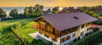 "Graf Chiemo Suites" luyury living direkt am Chiemsee mit privatem Seezugang!