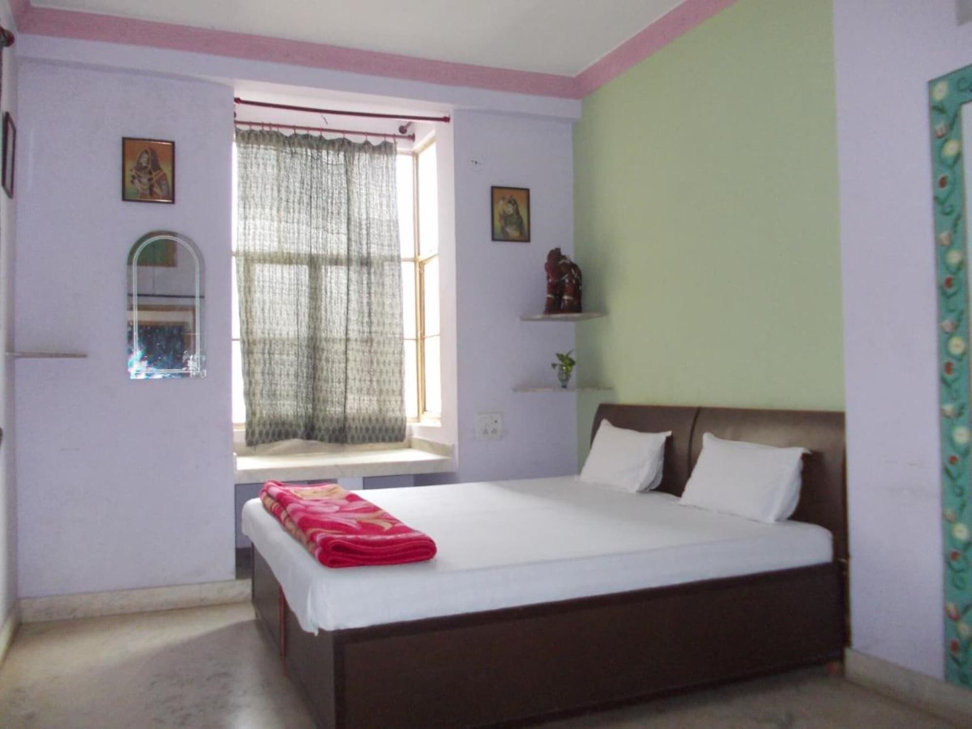 2 Star Hotels