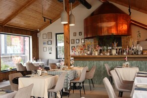 Restaurant - Mosh Mosh Boutique Hotel (Almaty)