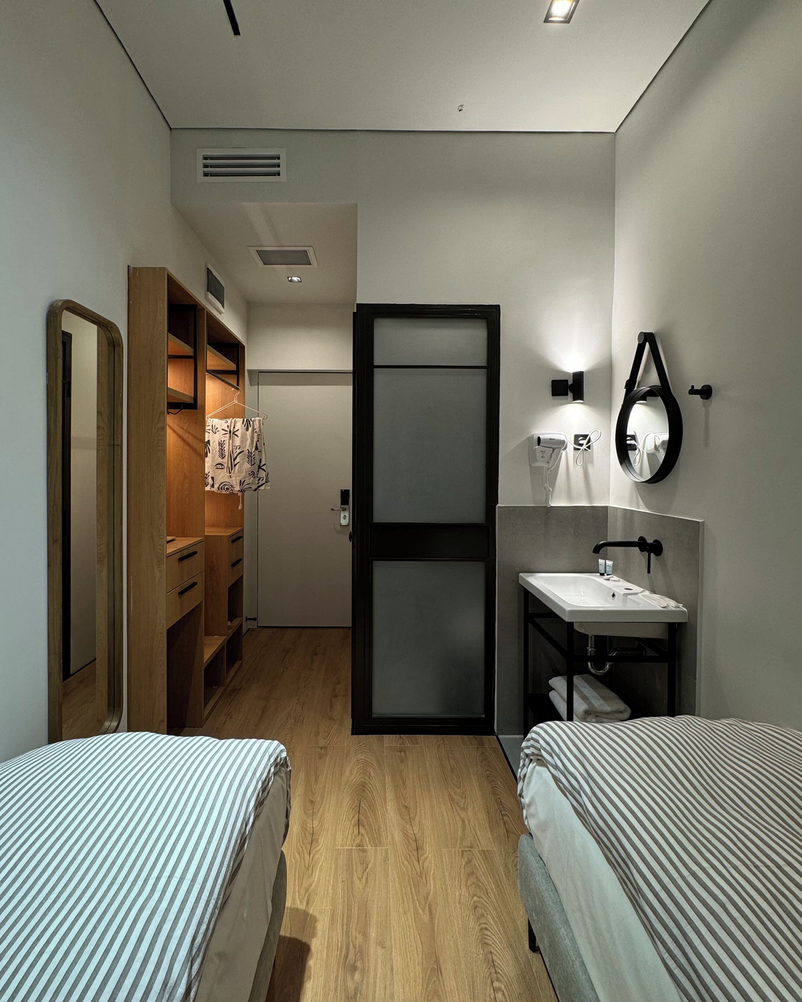 Standard Double or Twin Room | Free WiFi