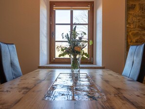 Design Condo (Keramik) | In-room dining