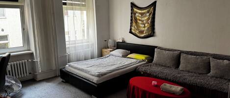 1 bedroom, WiFi, bed sheets