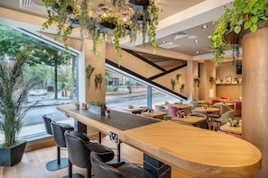 Bar en el lobby