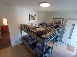 1 bedroom, WiFi, bed sheets - Apartment I (Gransee)