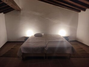 2 dormitorios y ropa de cama