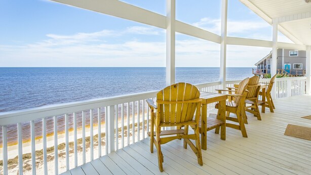 Outdoor dining - Private Beachfront w/ Sauna, Hottub, Golf Cart, Kayaks, Paddle Boards & Bikes + (Alligator Point)