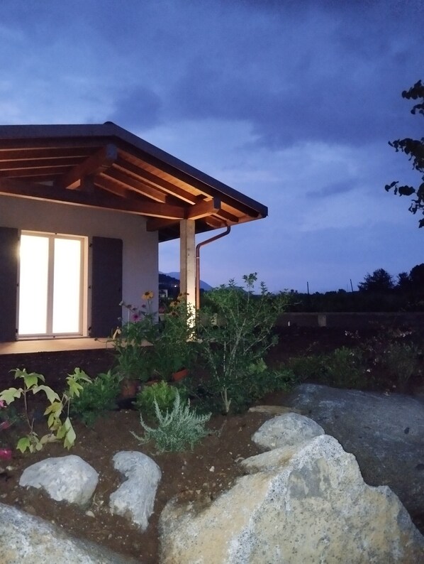 Exterior - Memi's Home - Family villa whit big exclusive garden, 7 km from Salò, Garda Lake (San Biagio)